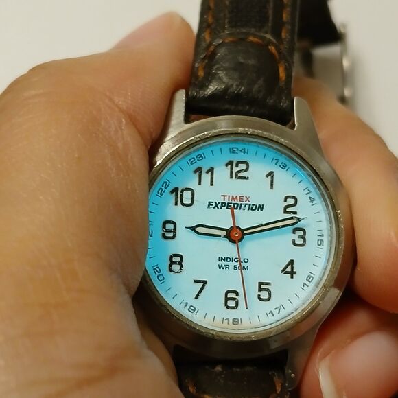 Vtg Timex Expedition Watch Women 26mm Indiglo WR 50M Leather Strap New Battery - Picture 10 of 16